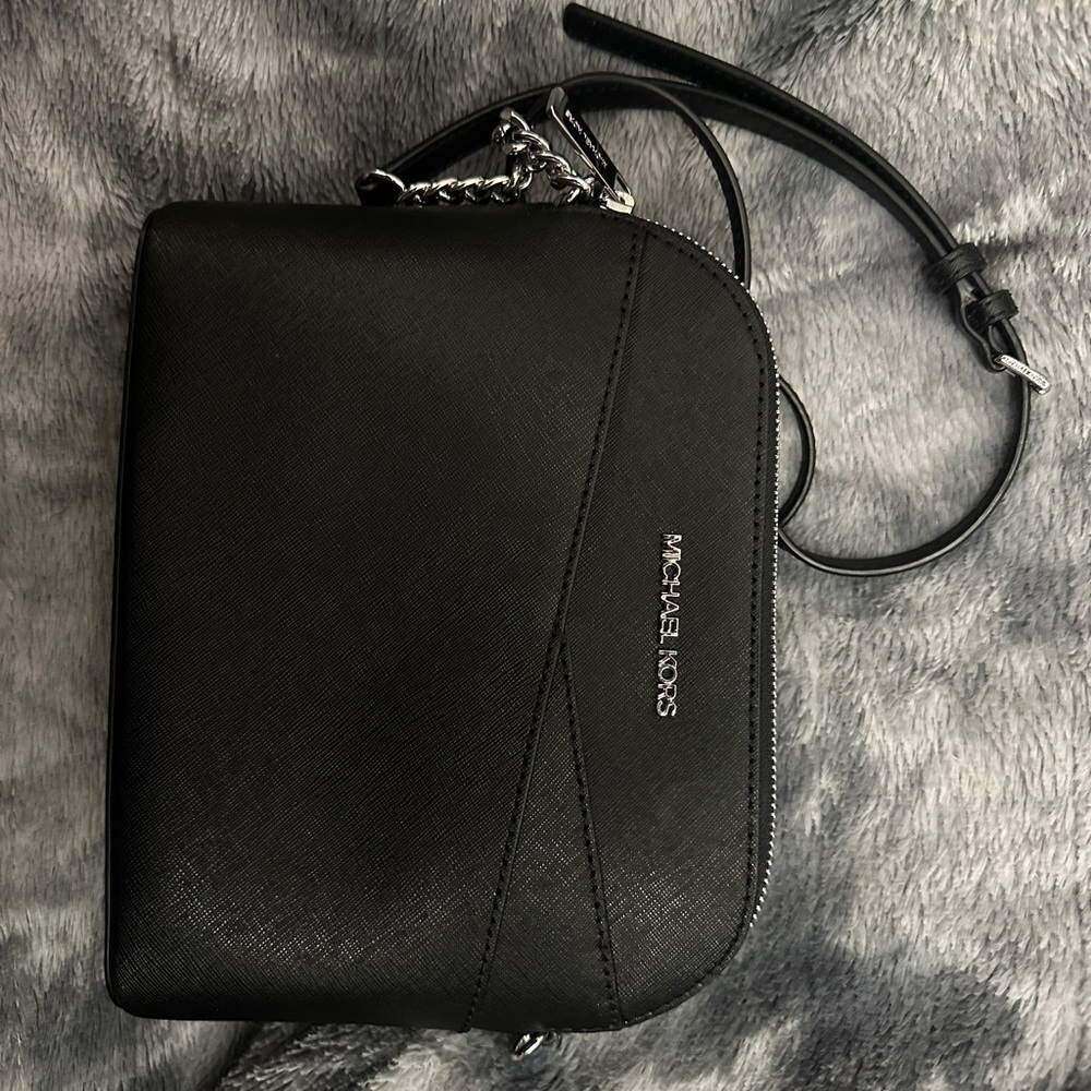 Michael Kors Elegant Black Shoulder Bag